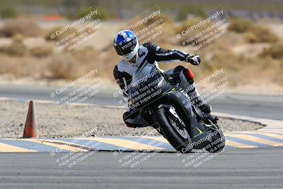 media/Mar-13-2022-SoCal Trackdays (Sun) [[112cf61d7e]]/Turn 4 (145pm)/